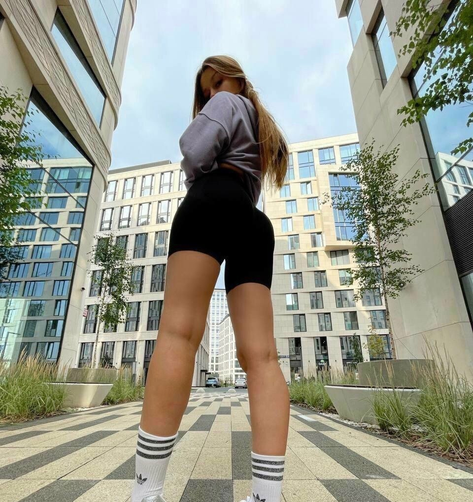 Рита привлекальеная девушка из Бунге цена от 3000 руб