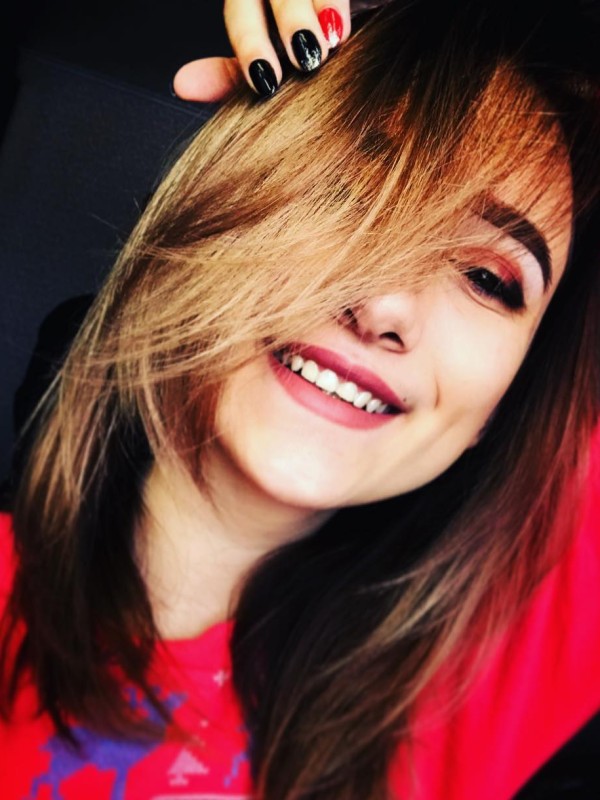 Виолетта привлекательная девушка из Бунге цена от 3500 руб