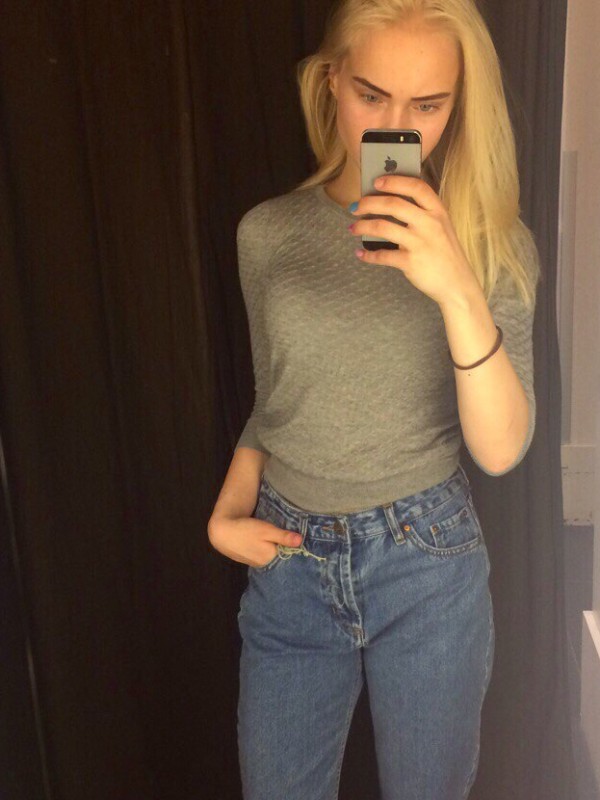 Есения привлекательная девушка из Бунге цена от 3000 руб