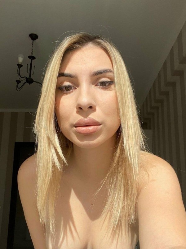 Катька привлекательная девушка из Бунге цена от 6000 руб