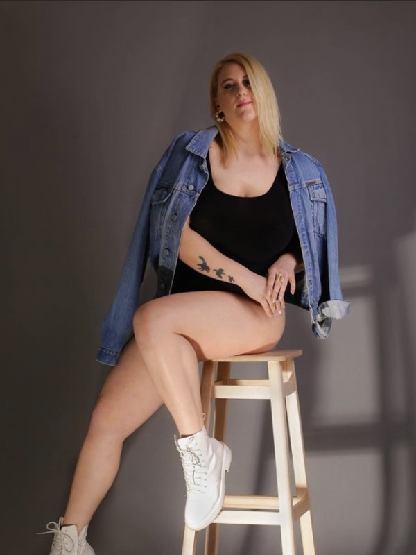 🎥 Тася привлекательная девушка из Бунге цена от 4000 руб