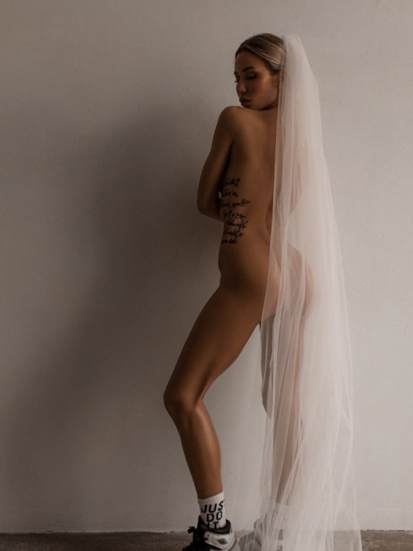 Камилла привлекательная девушка из Бунге цена от 3000 руб