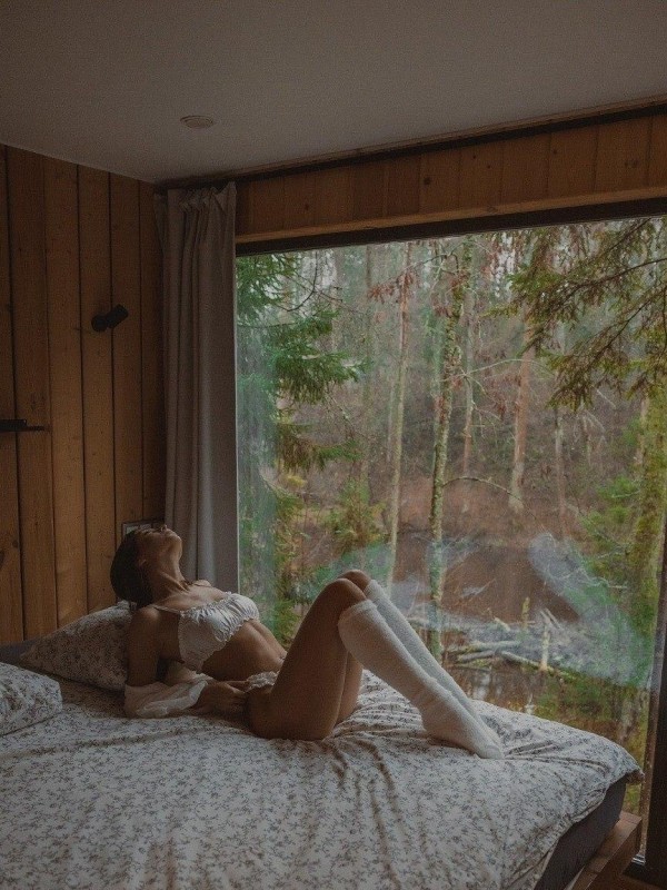 Елена привлекательная девушка из Бунге цена от 7000 руб